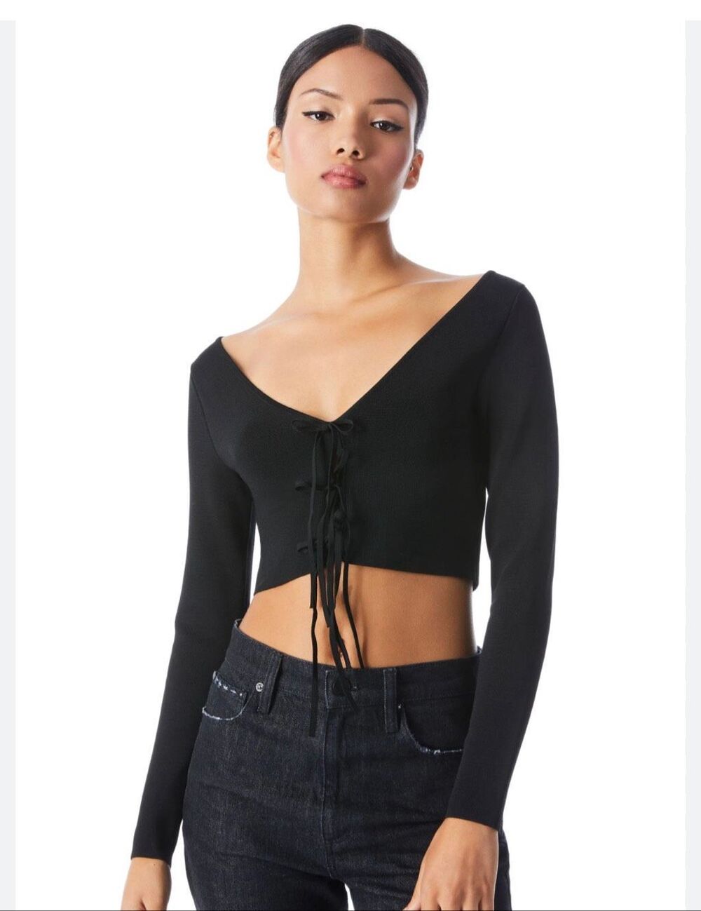Alice + Olivia Sharee Cropped Pullover Black Size Small NWT Cutout